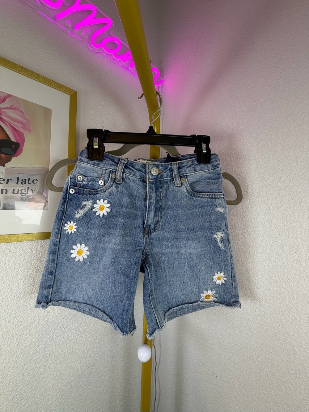 Girls Levi’s Daisy Embroidered Denim Shorts - Blue Size 10
